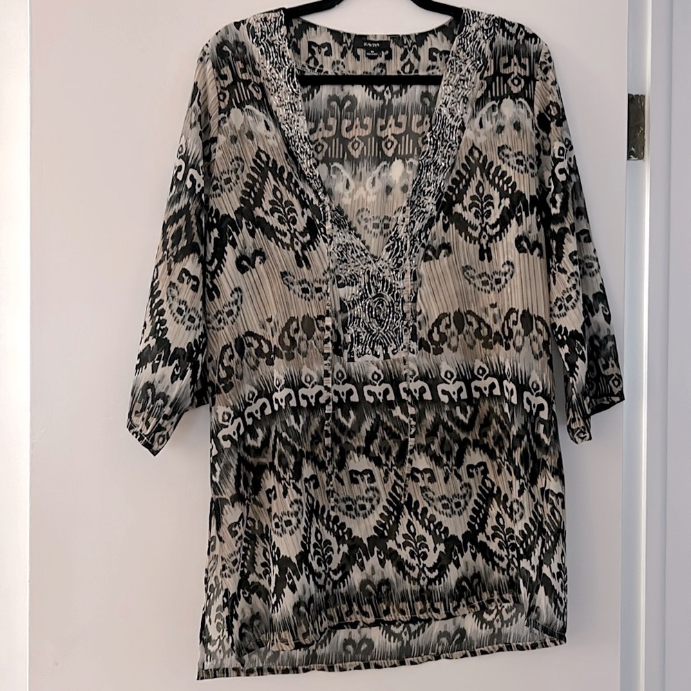 RAVIYA cover-up size medium